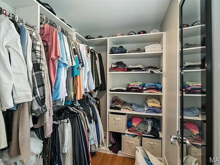 7537 Buckingham Dr — Photo 17