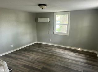 316 S Pennsylvania Ave #2, Webb City, MO 64870