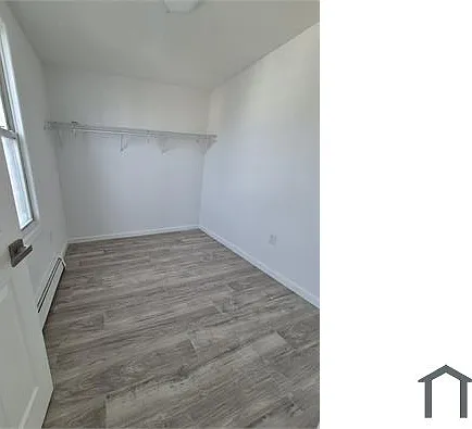 3 bed, $2,100 — Photo 2