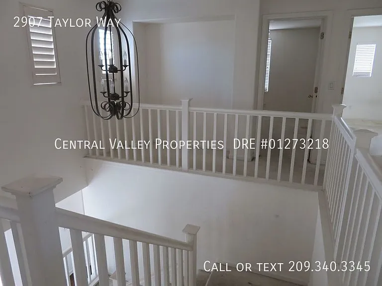 2907 Taylor Way — Photo 15