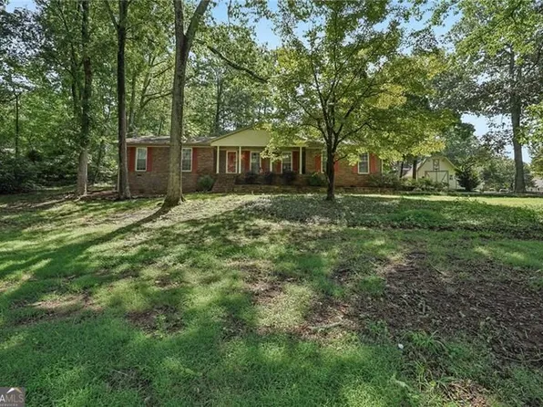 1025 Greenwood Acres Dr, Cumming, GA 30040