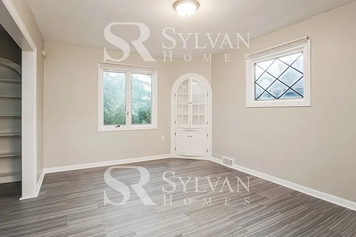 408 Tremont Ave — Photo 6