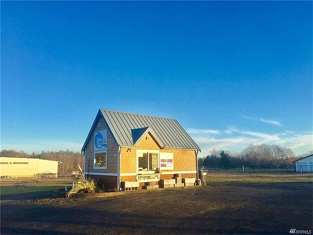 1st image of 701 Engle Wood Lane