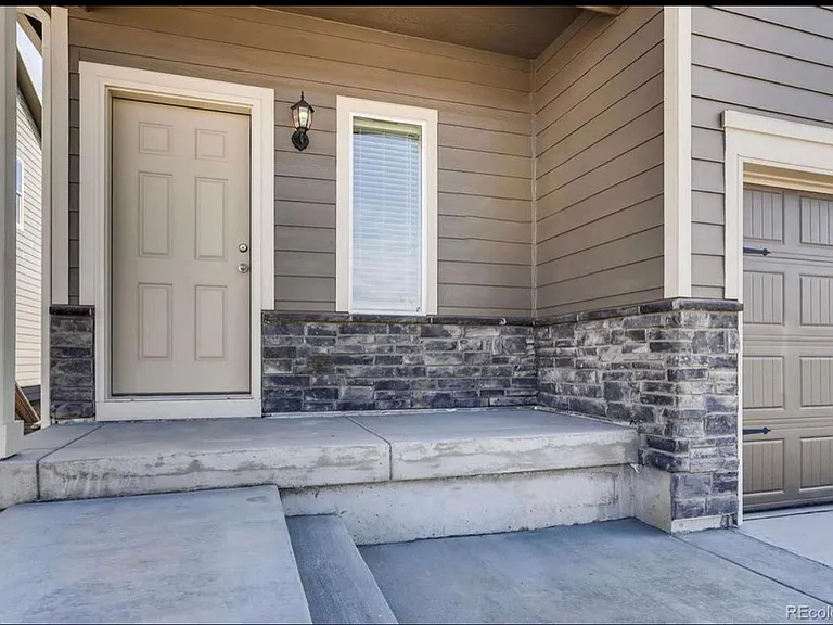 322 Maple St — Photo 2