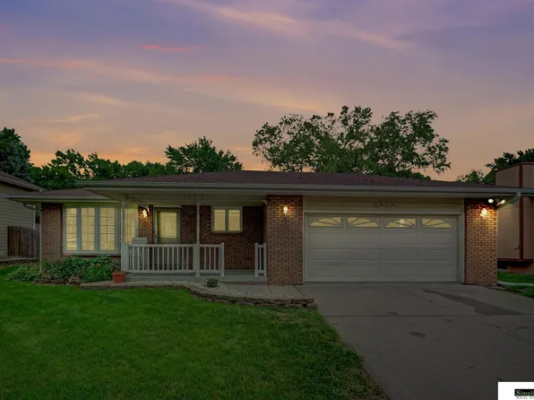 5232 S Dove Pl, Lincoln, NE 68516