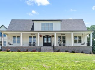 2947 Ellis Rd, Cedar Hill, TN 37032