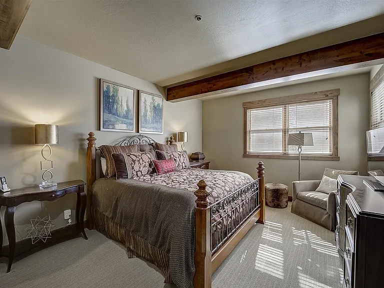 7580 Royal St E #23 — Photo 11