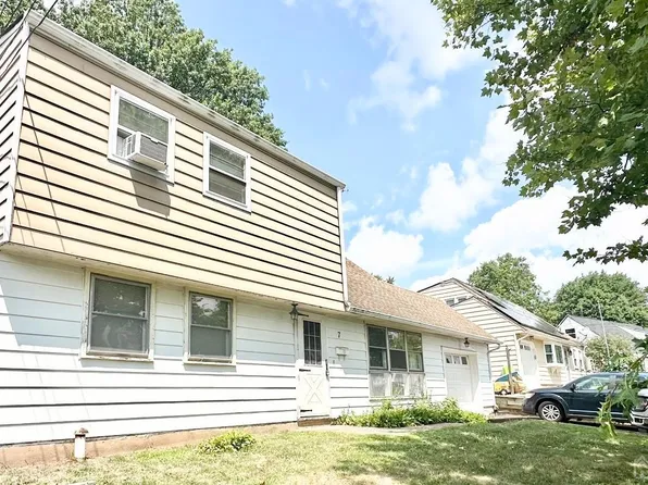 7 Linda Ave, Colonia, NJ 07067