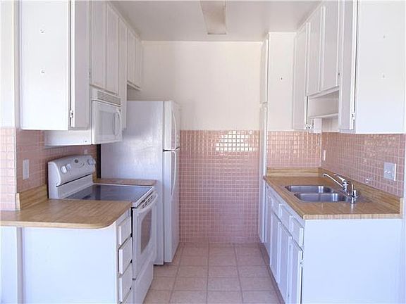 5th image of 3761 Boundary St Unit 15