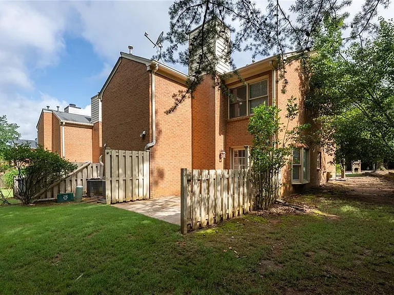 9070 Cobbler Ct — Photo 17