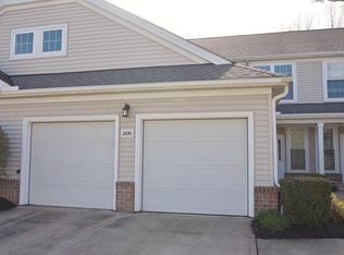 2690 Wyndgate Ct #2690, Westlake, OH 44145