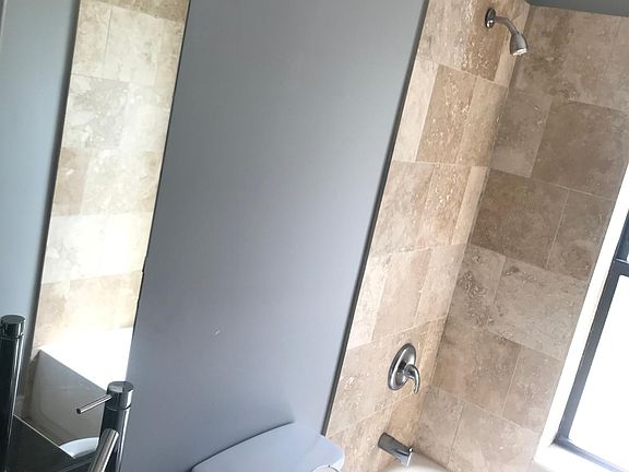 5th image of 4627 S Drexel Blvd Unit 3E