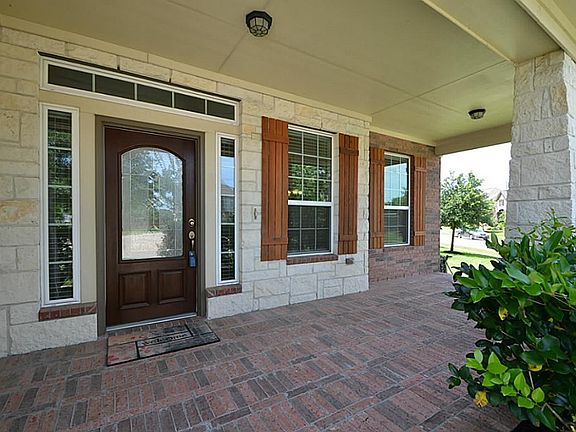 2nd image of 3203 Orchard Mill Ln