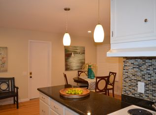 1070 Arlington Rd, Livermore, CA 94551