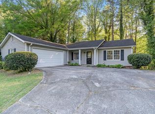 520 Rockborough Ter, Stone Mountain, GA 30083