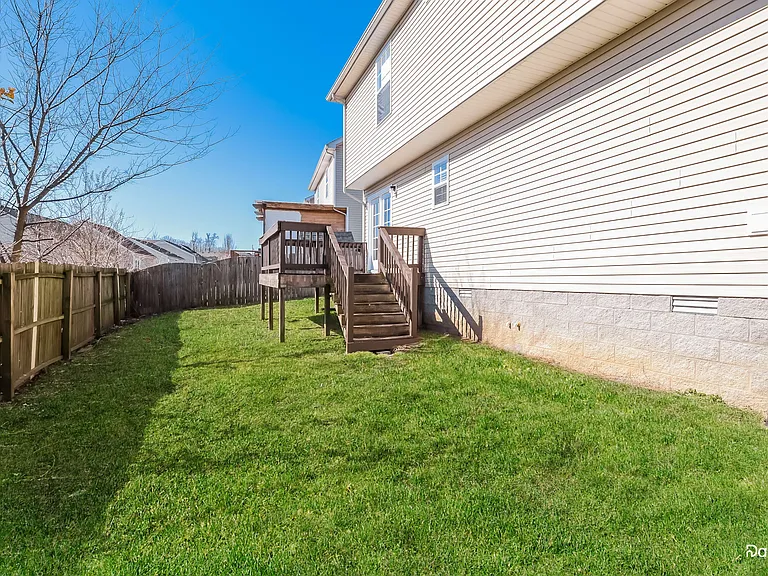 1133 Geneil Ln — Photo 15