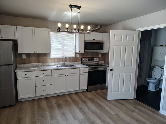 2nd image of 2401 Fairmont Ave #1