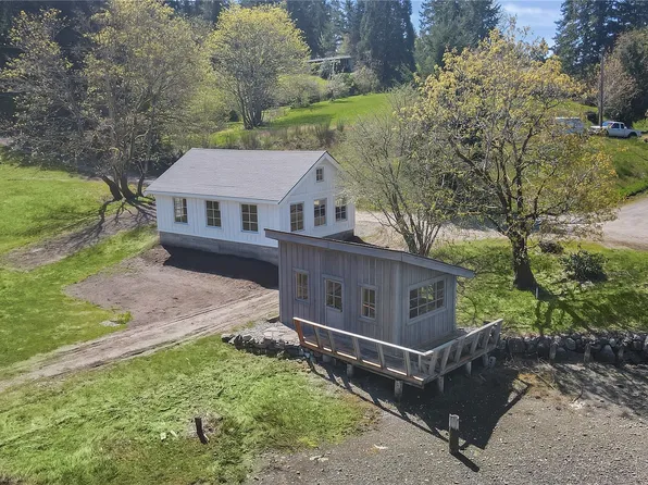 213 Ulsh Road SW, Lakebay, WA 98349