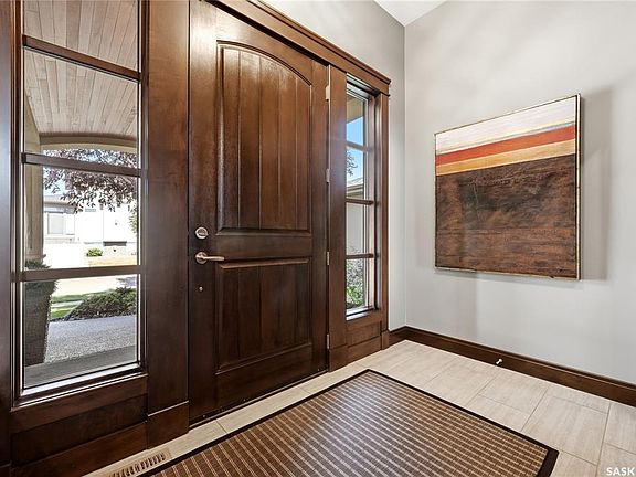 3rd image of 3902 GOLDFINCH WAY