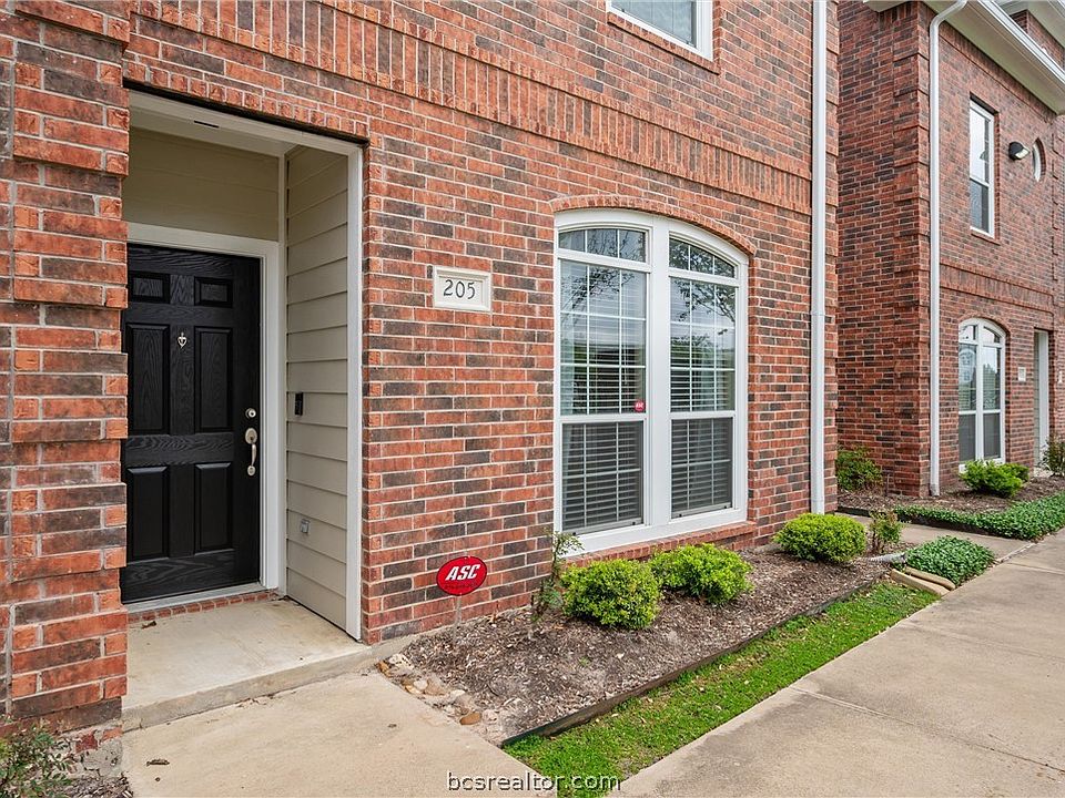 1st image of 305 Holleman Dr E APT 205