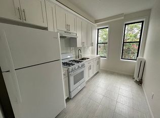 28-48 38th St #3, Astoria, NY 11103