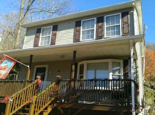 11 Buttereye Ln, Hazard, KY 41701