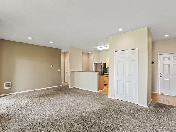 5th image of 22855 E Country Vista Dr APT 485