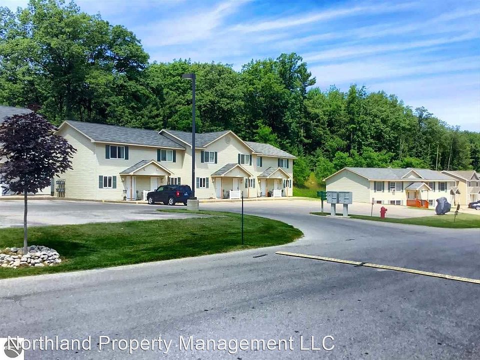 1st image of 3816 Vale Dr #53