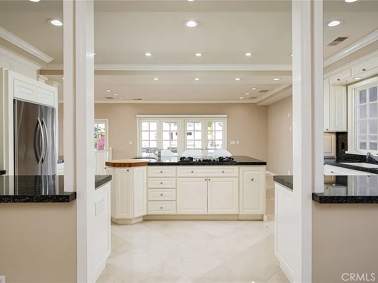 736 Harbor Island Dr — Photo 11