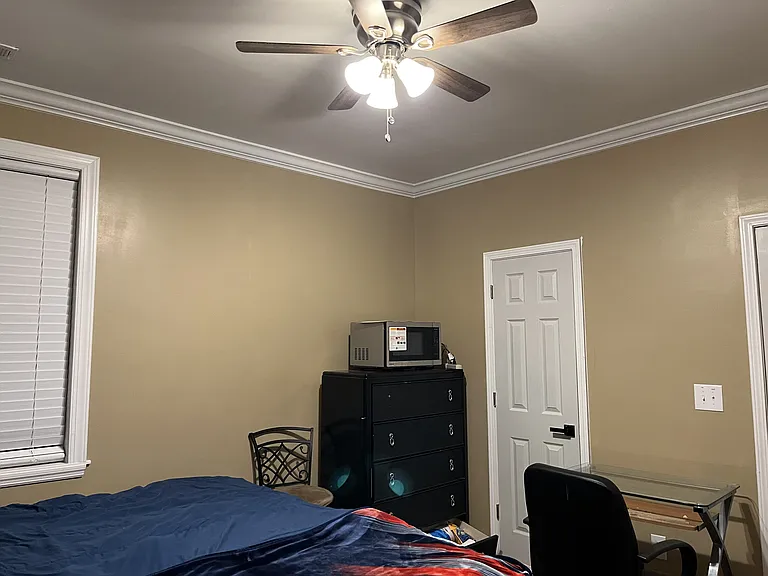 17430 Westmill Ln — Photo 5