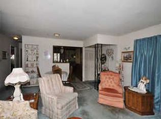 126 George Rd, Wheeling, IL 60090