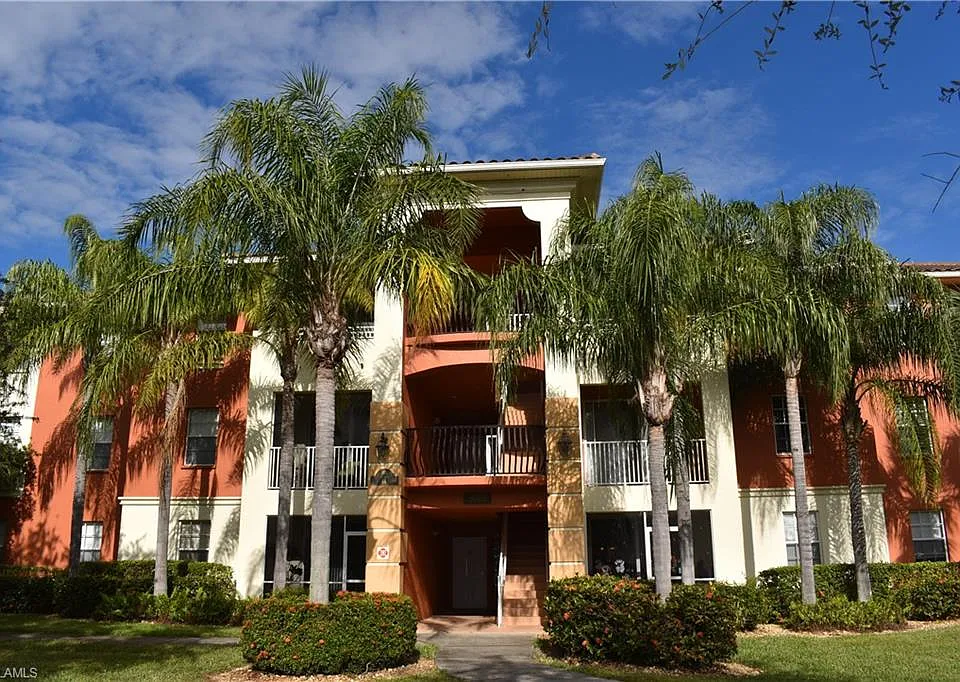3968 Pomodoro Cir #202