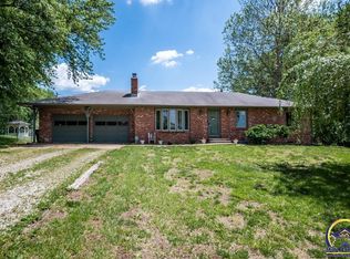 5933 SW 57th St, Topeka, KS 66610