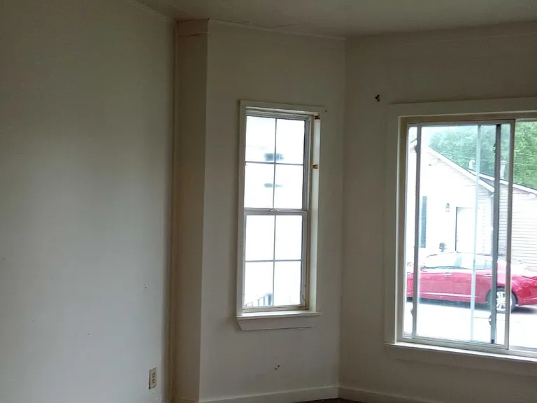 108 Drury Ln — Photo 7