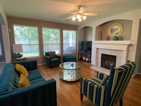 26 Baccara Pl, Conroe, TX 77384