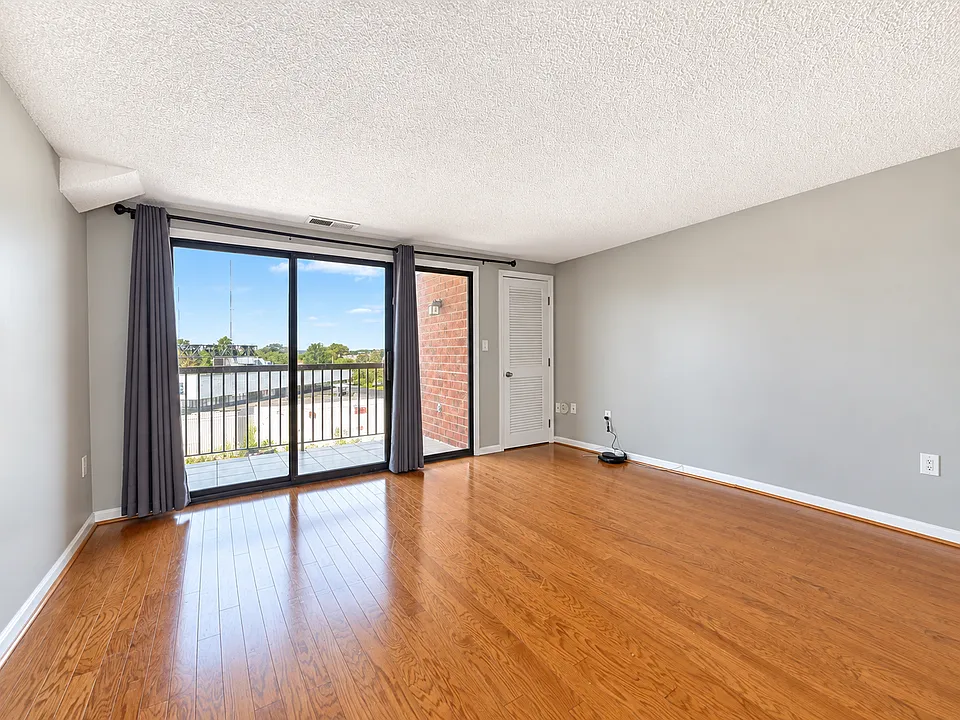 30 Revere Beach Pkwy #516