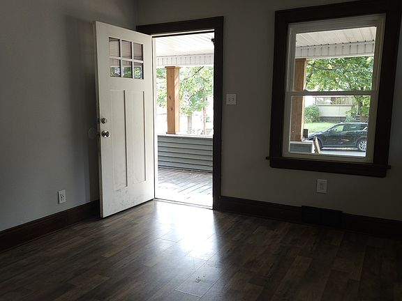 2nd image of 614 Sanford Ave