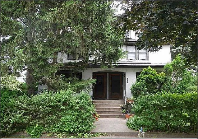 528 Glenwood Ave SE — Photo 1