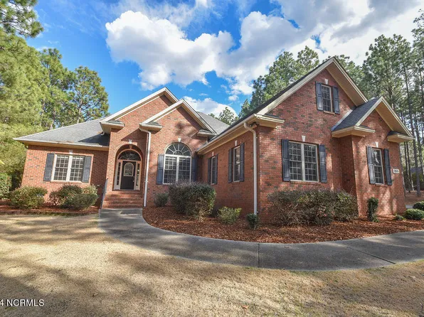 255 Longleaf Drive, West End, NC 27376