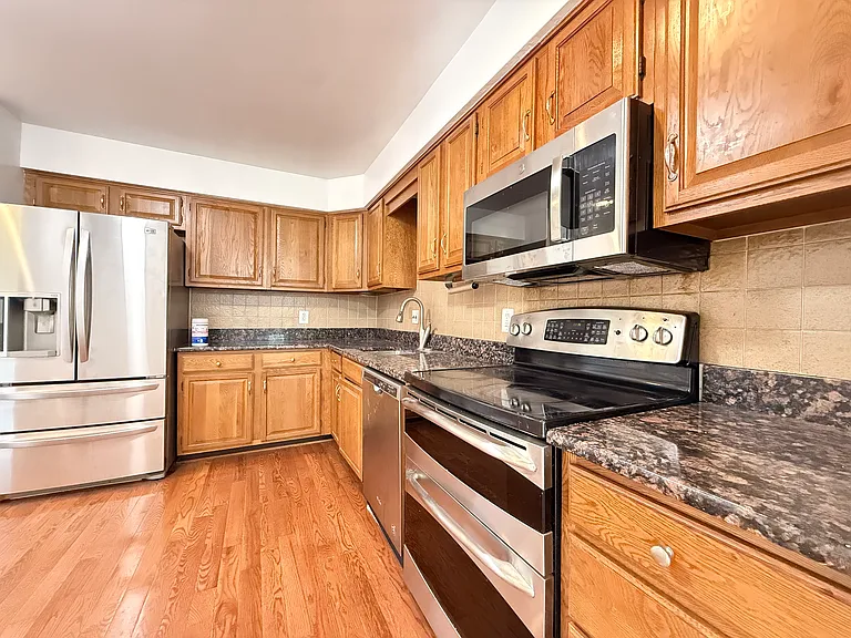 1187 Heyward Rd — Photo 23