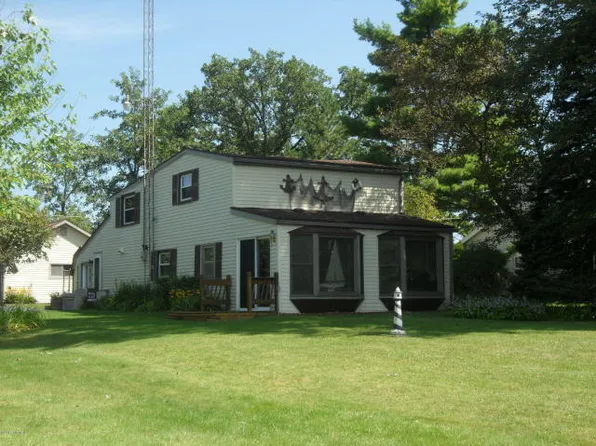 235 Plank Rd, Hudson, MI 49247