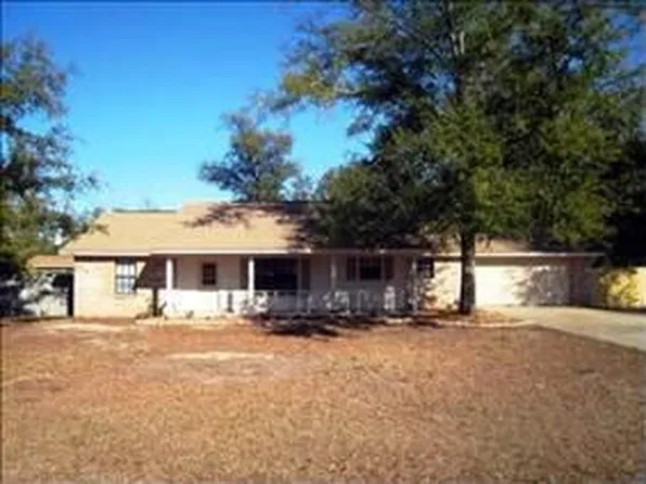 5813 Hermitage Cir, Milton, FL 32570