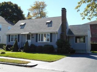 15 Puritan Ave, Worcester, MA 01604