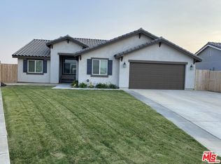 9011 Snowy River Dr, Bakersfield, CA 93311