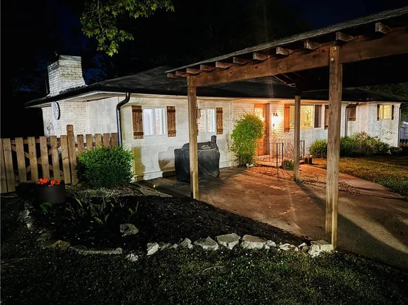 605 Rocky Branch Rd, Villa Rica, GA 30180