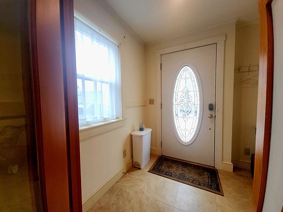 2nd image of 2 S Spring Street