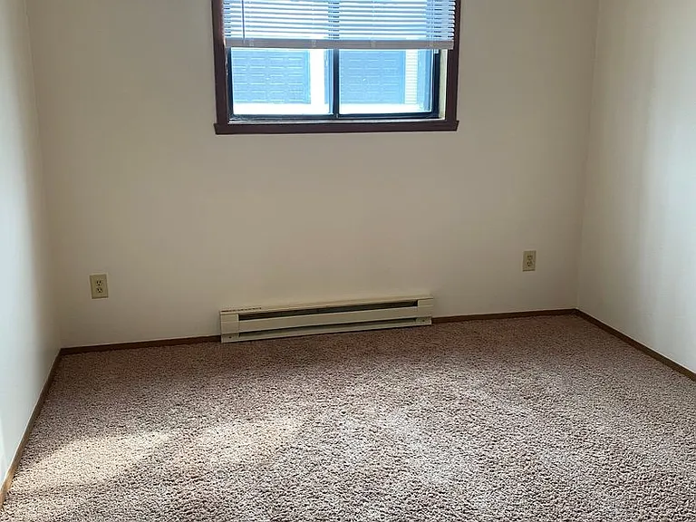 2626 Pacific Dr S — Photo 20