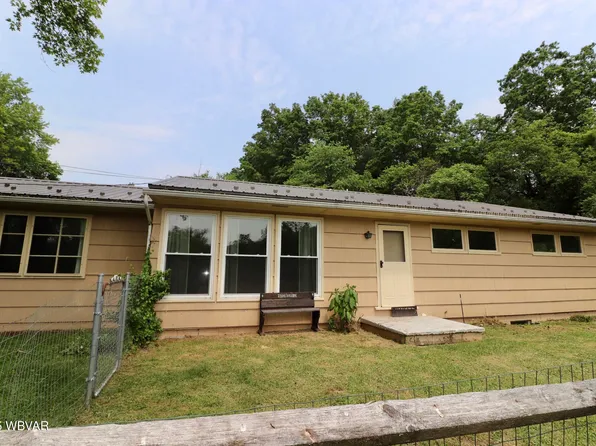 1964 Poco Farm Rd, Williamsport, PA 17701