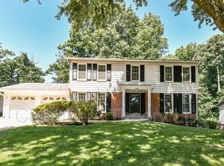 5012 Sideburn Rd, Fairfax, VA 22032