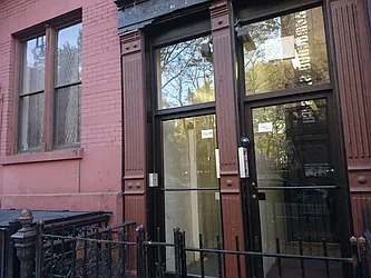 442 West 45th Street in Hell&#39;s Kitchen